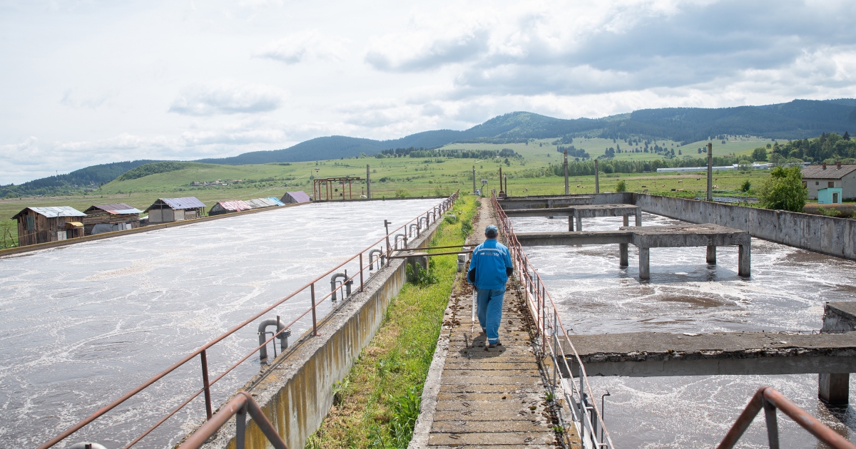 Aláírták a kivitelezési szerződést a csíkszeredai szennyvíztisztító felújítására és a csatószegi új telep megépítésére